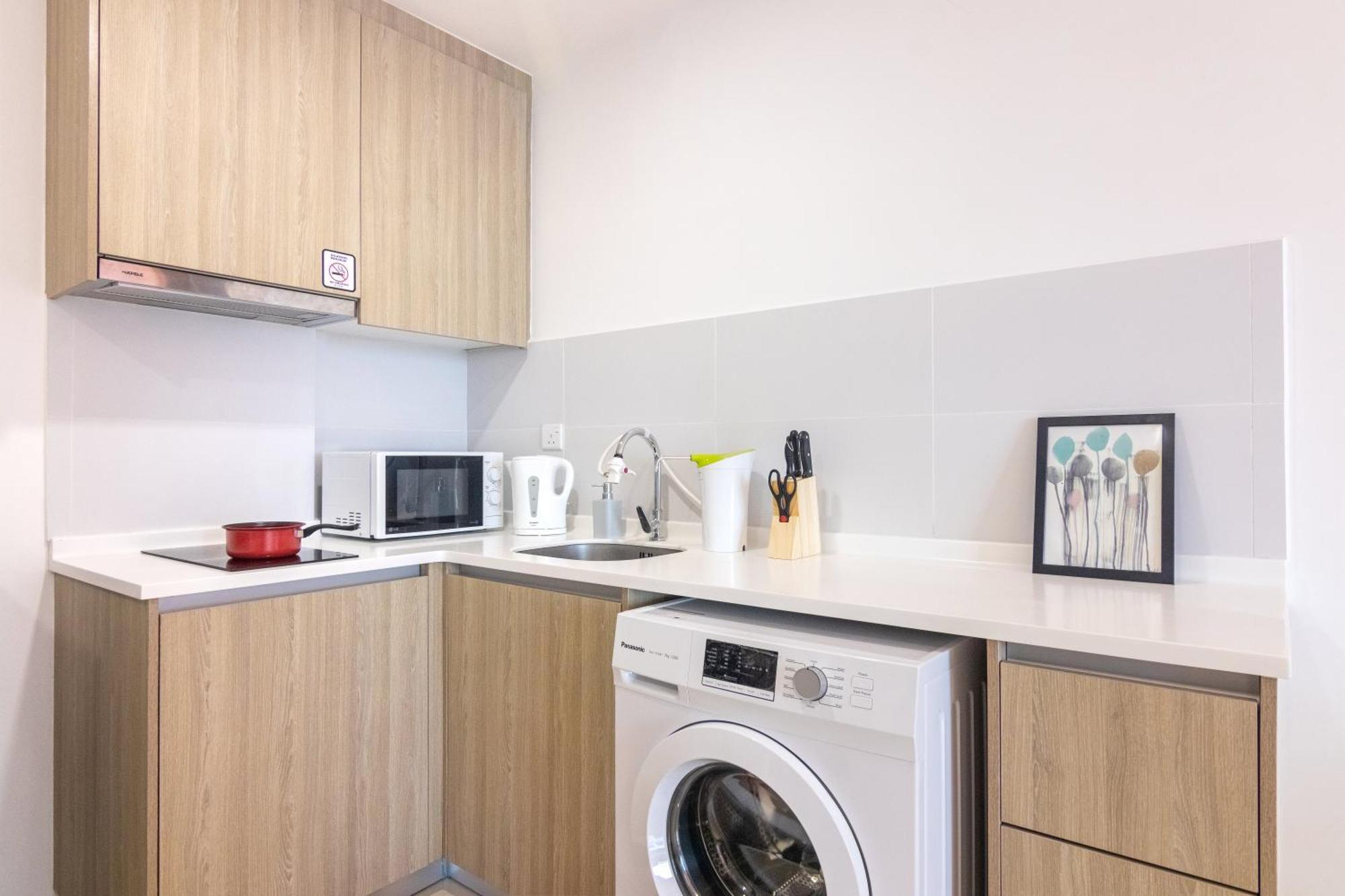 Georgetown Tropicana 218 By Airlevate Suites Room photo